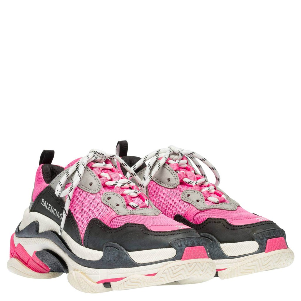 全新真品 Balenciaga Triple S 女款 運動鞋 粉色 IT 36/ 37/38 / 39 /40 Balenciaga Triple S 運動鞋採用厚實結構設計，飾有多色橡膠鞋底， 玫