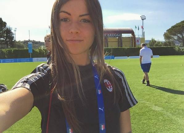 Inikah Pelatih Bola Tercantik Sejagat? Kerja di Klub Raksasa Italia