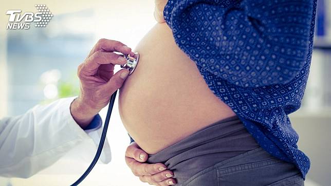 現代人工作壓力大，對於許多想要懷孕生小孩的夫妻，常常無法如願。(示意圖／TVBS)