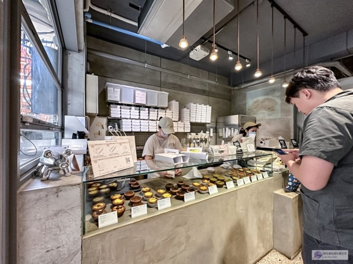 別只買太陽餅！台中12大最強伴手禮：全台唯一長崎蛋糕、蜜麻花、想吃先排隊