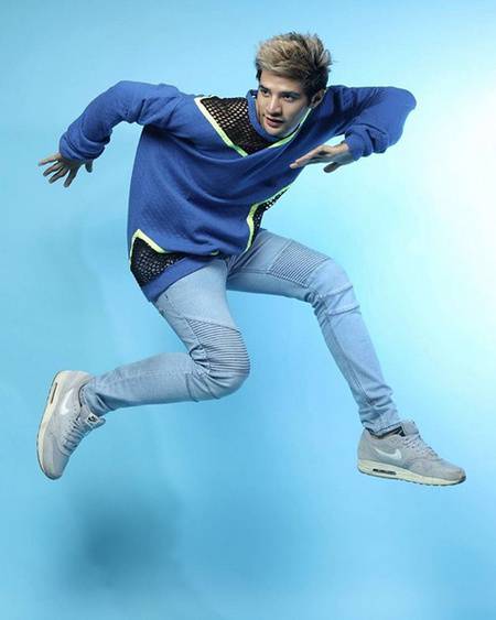 Sederet Foto Ammar Zoni, Si Anak Langit yang Selalu Berpenampilan Keren