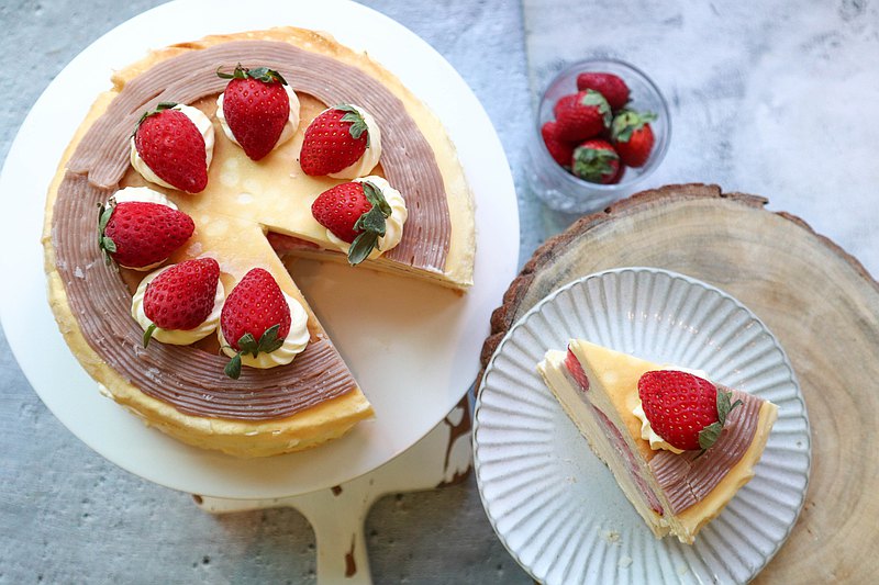 【草莓限定】大甲芋泥草莓卡士達千層