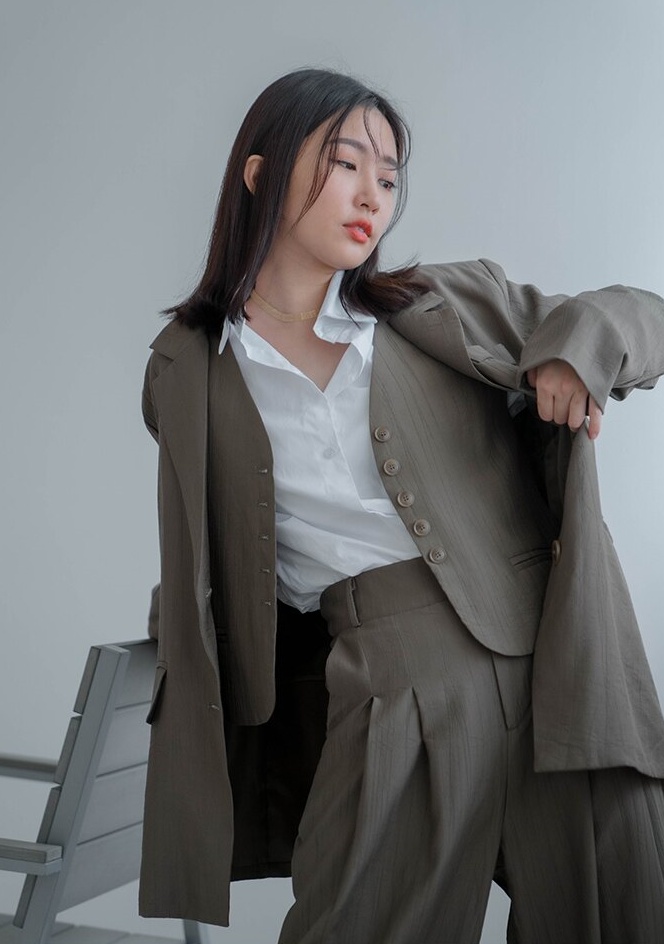 MIUSTAR西裝外套+西裝背心兩件式