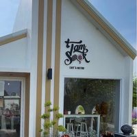 Tamsook Cafe