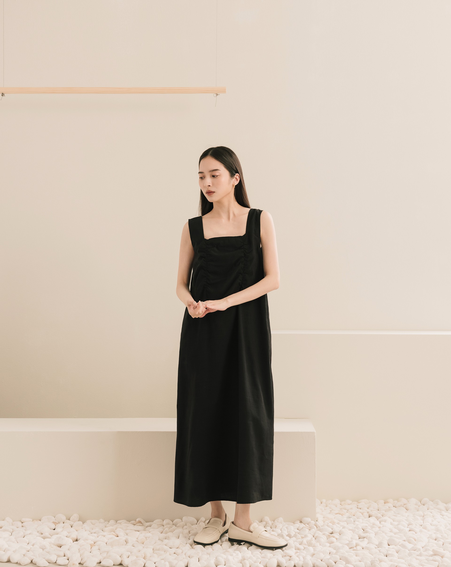 抽皺方領連身長洋裝-Meierq