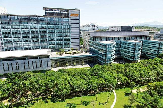 就買台積電5 小資族適合存金融股嗎 兩派分析師吵翻天存股3風險可這樣挑個股 Ctwant Line Today