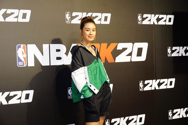 正宗 NBA 籃球遊戲系列《NBA 2K20》在台舉辦上市活動，這週末到信義區可免費修剪 NBA 球星髮型