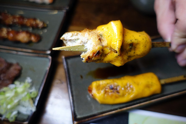 板橋深夜美食-老味噌居酒屋，江子翠捷運美食，板橋江子翠好吃串燒，能開心吃燒烤喝酒的板橋人氣宵夜推薦 