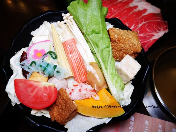 【中和美食】鮮來一鍋 #霜降牛肉 #活跳蝦 #雙人套餐680元 #不收服務費 #自助吧無限供應 (3).JPG