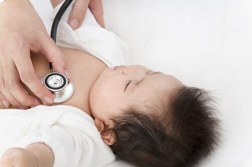 新生児のへその消毒方法とは 適切なケア方法と注意点