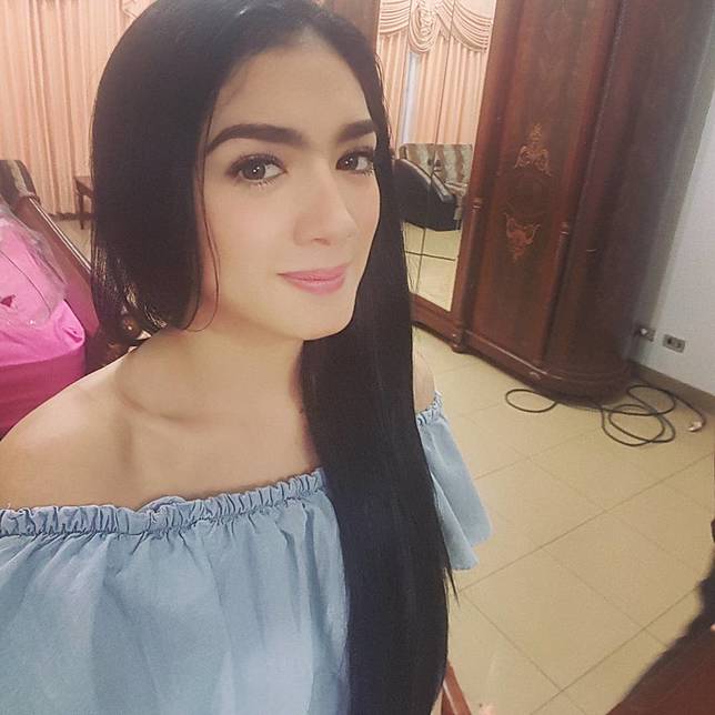 10 Artis Cantik Ini Tetap Kayak ABG Meski Sudah Melahirkan