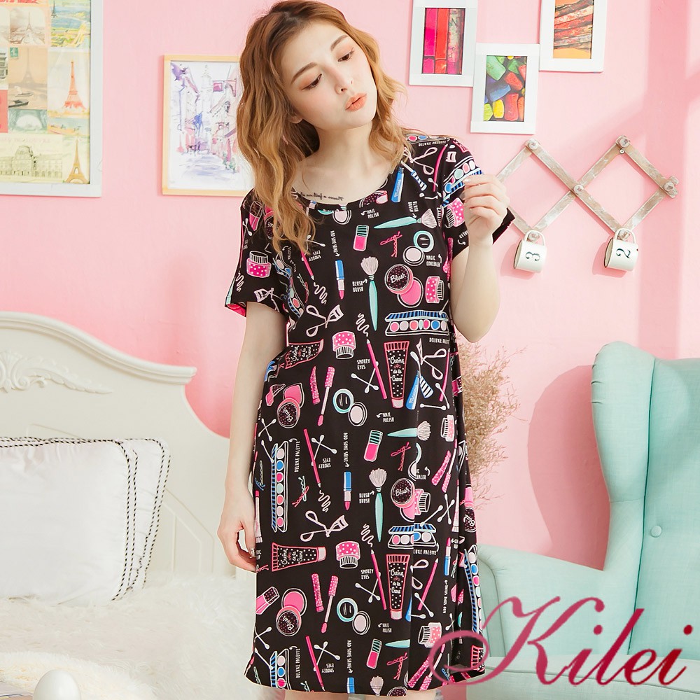 【Kilei】滿版彩妝品印圖棉質連身休閒T睡衣XA3709(時尚黑)全尺碼