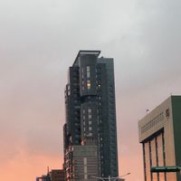 這裡沒有女高中生