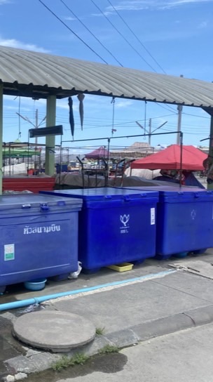 ร้านน้ำแข็งตลาดนัดหัวสนามบิน