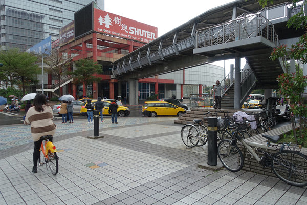 三重到板橋捷運,三重到板橋車站怎麼搭比較快,三重到板橋耶誕城,三重搭捷運到高鐵站