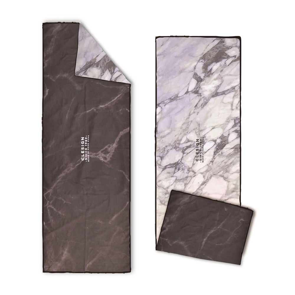 [ 產品說明 ]- 風靡全球的Clesign，對人、環境皆友善的專業瑜珈品牌。- 少量抑菌碳纖維 + 具羊毛觸感的新型陽離子島絲纖維表面。- 有機無毒認證水性油墨，使用高科技熱昇華技術印刷。- 快速乾