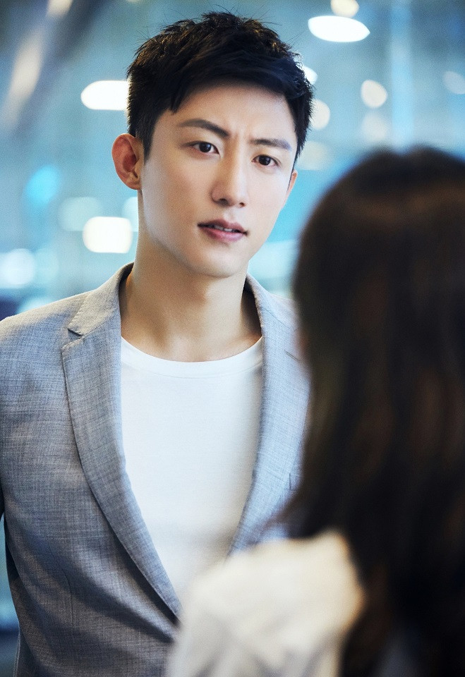 11月熱播陸劇男主角5：黃景瑜 飾演《青春創世紀》段燃