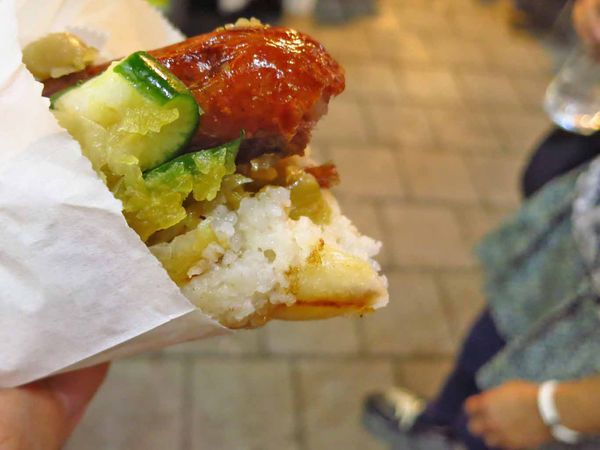 【台北美食】官芝霖大腸包小腸-士林夜市裡的超人氣排隊美食 【台北美食】官芝霖大腸包小腸-士林夜市裡的超人氣排隊美食