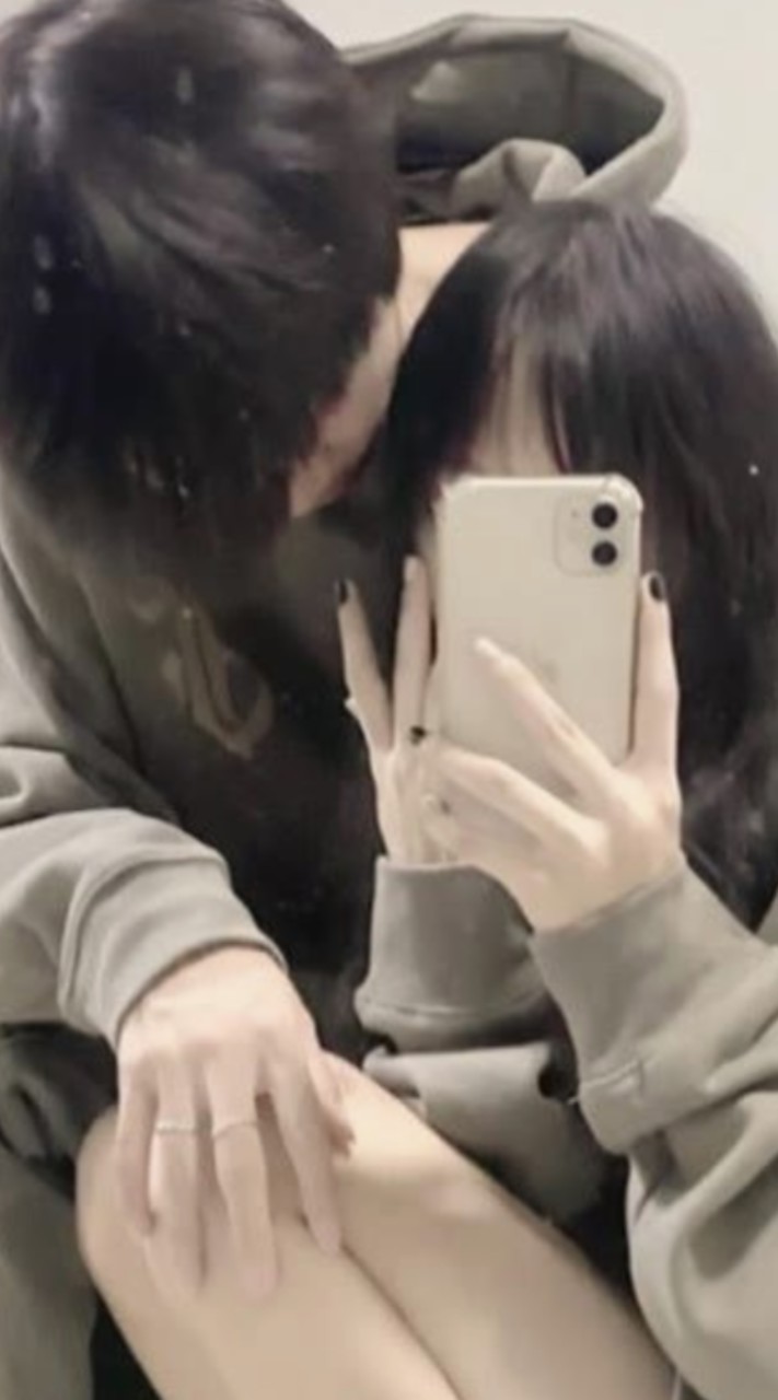 「学生限定‼️｣雑談，ペア画，恋バナ，歌枠，ネッ友，非リア卒業🌸ライト，色々しょ~‼️