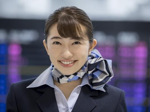 コツを知れば雰囲気美人！参考にしたいCAさんのヘアスタイル（ZUU online）