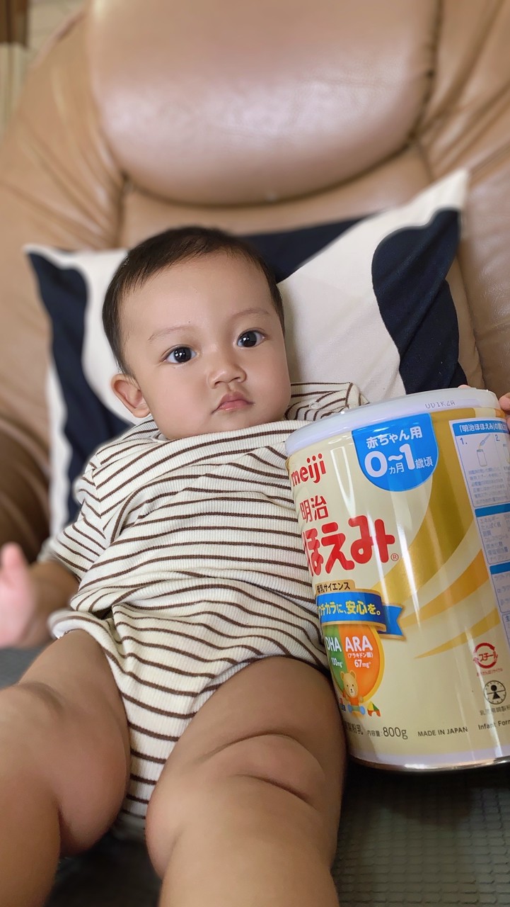 นมเมจิญี่ปุ่น 🇯🇵  Meiji Hohoemi by Nida🦁