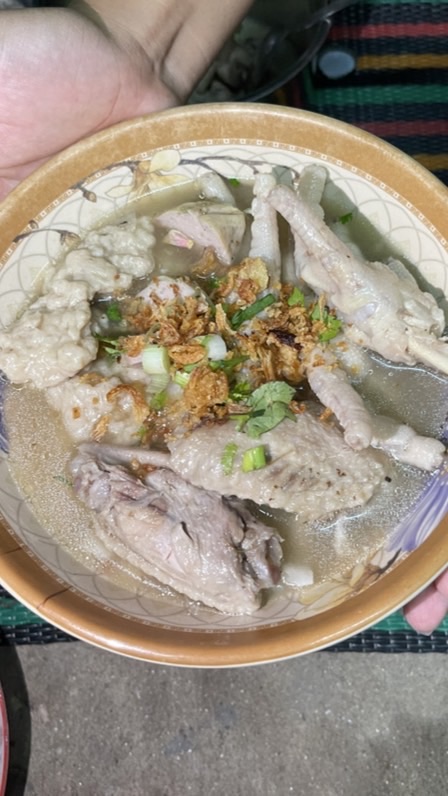จั๊บเส้นสด บ้านคุณอ๊อด🥘🍜