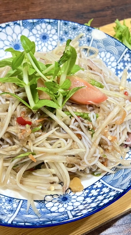 ร้านส้มตำ โกลเด้น