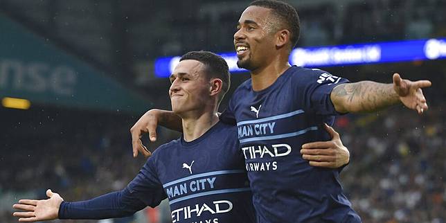 Pemain Manchester City, Phil Foden dan Gabriel Jesus (c) AP Photo