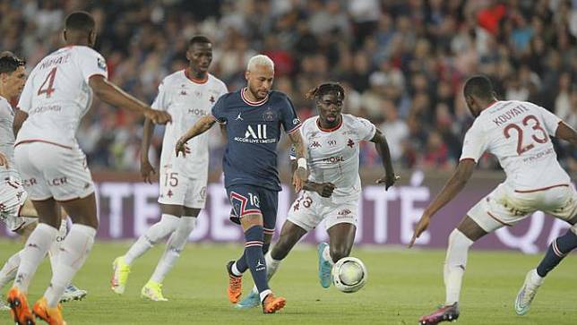 Mbappe Cetak Hattrick, PSG Pesta Gol ke Gawang Metz