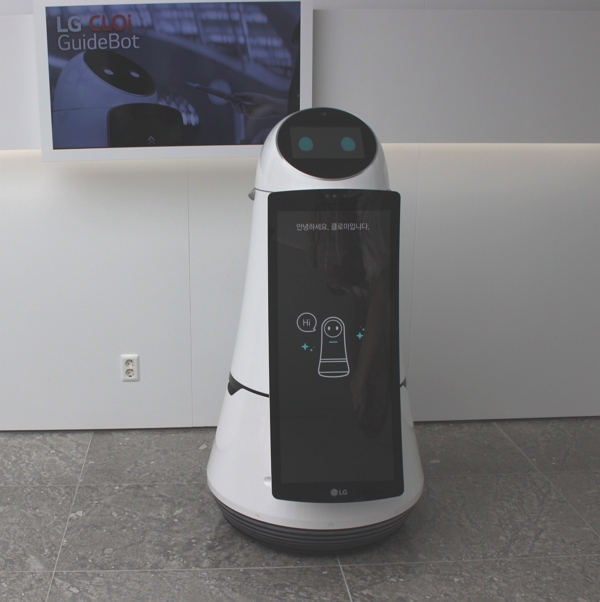發展AI智慧企業，這些是LG在韓國推出的商用以及家用機器人生力軍