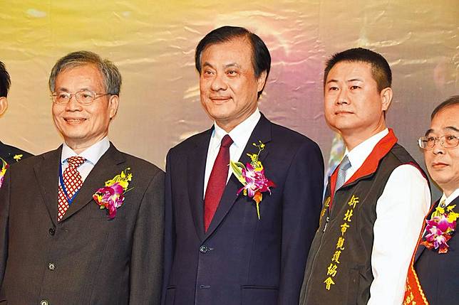 不拒絕家族派系 神仙難救選情