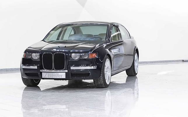 原來bmw早在年前就已經預告現行 大鼻孔 的蹤跡 Bmw Zbf 7er當年比7系列還大的陸上運輸機 Styletc Line Today