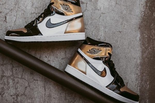 IMPACT Nike Air Jordan 1 Retro High OG 黑金腳趾 亮皮 漆皮 喬丹一代 861428-007