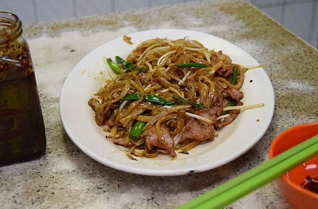 茶餐廳食午餐卡路里極高成致肥元兇 5種比乾炒牛河更高熱量的食物要小心 Esquire Hk Line Today