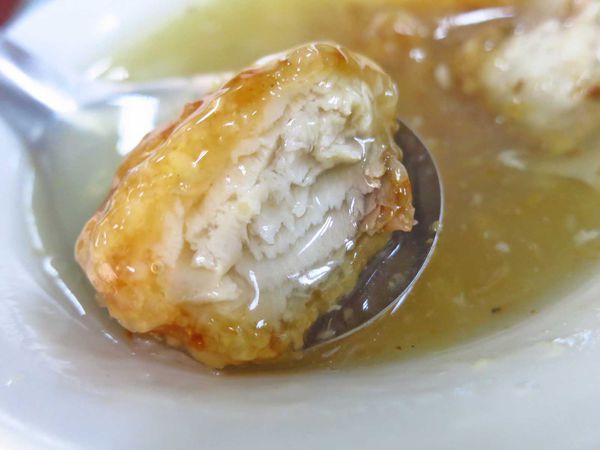 【台北美食】民樂街紅燒土魠魚焿-吃一口令人難忘的土魠魚