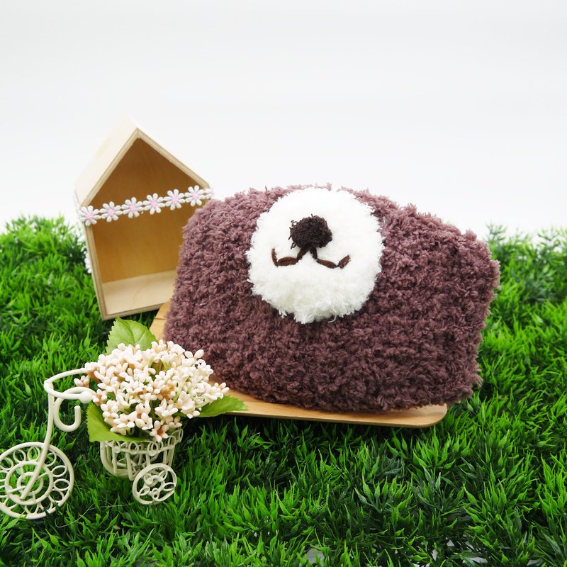 口罩背面為布材質 因為花色部分是隨機的 無法提供挑選 介意的朋友可能比較不好意思 跟您說聲抱歉唷 / 商品說明及故事 / 帶上暖暖的動物口罩 讓冬天變得不再寒冷 / 尺寸、規格、大小、重量/ 長約16