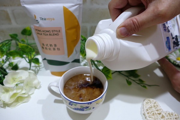 煮出道地港式奶茶的做法與配方-Teavoya港式奶茶專用紅茶包，用對港式奶茶紅茶包在家就能輕鬆煮出好喝的絲襪奶茶 