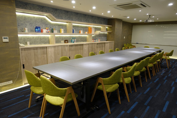 Hi-Q褐藻生活館Hi-Q鱻食，南京三民站不限時餐廳，文創、購物、美食、活動場地租借，網美必備美食養顏鍋，免費WIFI及插座咖啡紅茶免費喝