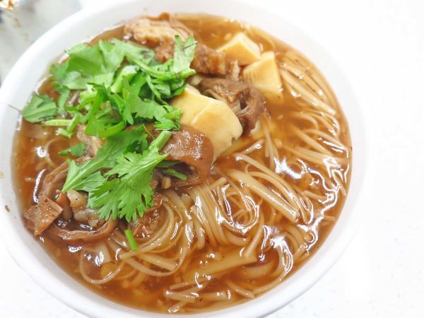 【永和美食】超好吃鮑魚大腸麵線-創意新吃法!鮑魚大腸麵線 【永和美食】超好吃鮑魚大腸麵線-創意新吃法!鮑魚大腸麵線