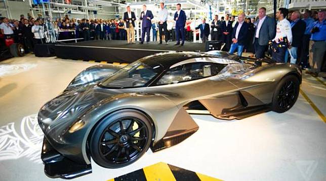 Daftar 10 Mobil Termahal di 2017