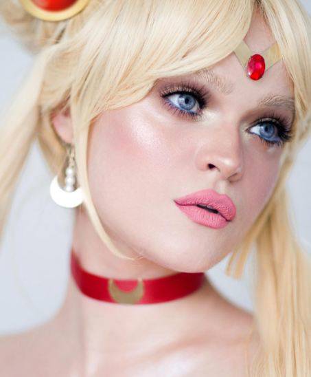 Seniman Jerman Ini Cosplay Jadi 10 Karakter Sailormoon Pakai Makeup