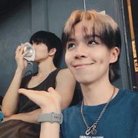 哲哲瑋瑋