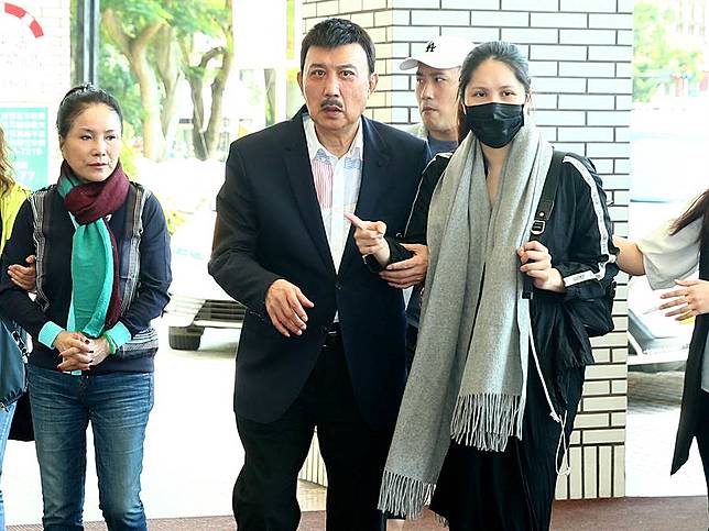 爆余苑綺罹癌內幕 余祥銓：她就是不願做人工肛門！