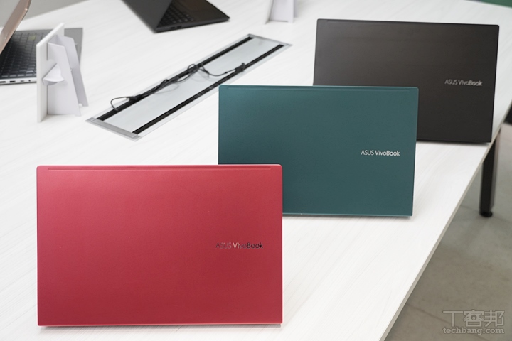Asus VivoBook 三大產品線，亮眼的撞色風格、鎖定新世代年輕族群