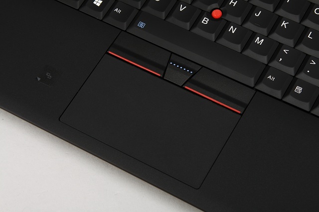 Lenovo ThinkPad 25 評測：復刻經典小黑，結合主流商務筆電特色