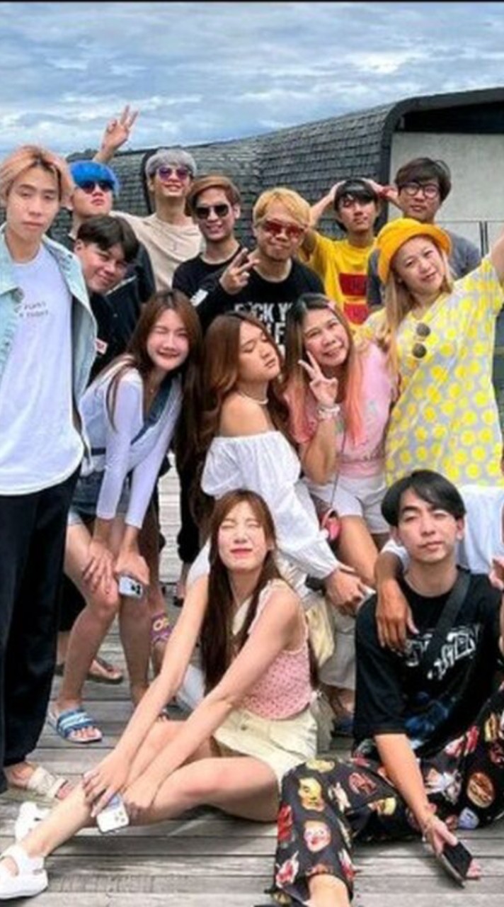 กลุ่มแจกรูปภาพทีมงาน SPD