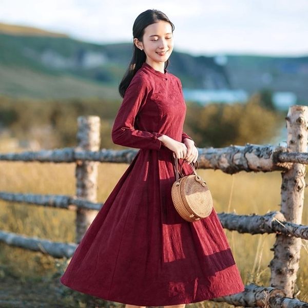 棉麻洋裝 紅色棉麻改良旗袍連身裙長袖中長款修身長裙子 巴黎春天