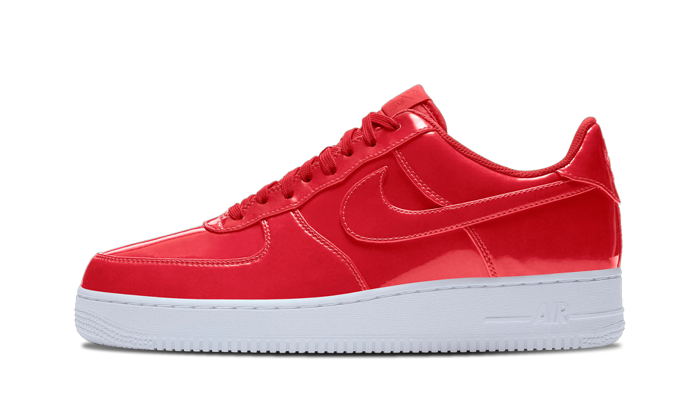 The Air Force 1 '07 LV8 in Siren Red gives the low-top Air Force 1 a new look with fresh materials a