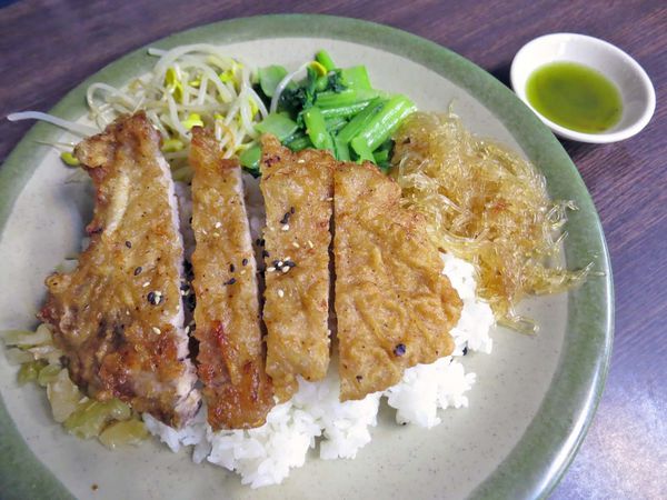 【台北美食】清香排骨王-台北101附近的巷弄排骨飯