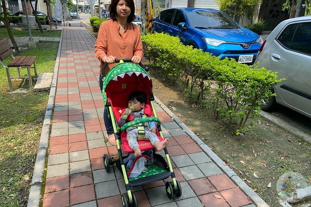 英國品牌 COSATTO 嬰兒推車